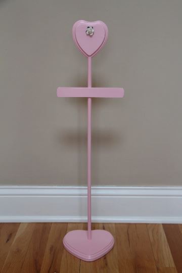 Dressing stand for online clothes